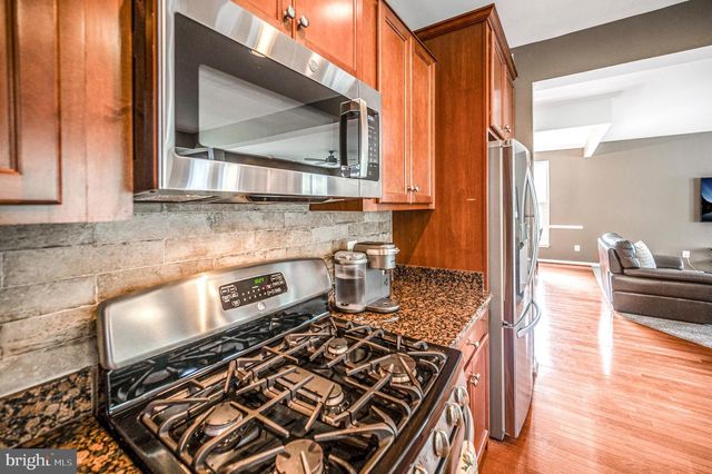 15217 SANTANDER DR, Gainesville, VA 20155