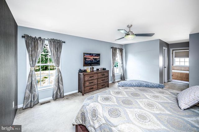 15217 SANTANDER DR, Gainesville, VA 20155
