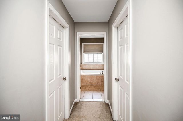 15217 SANTANDER DR, Gainesville, VA 20155