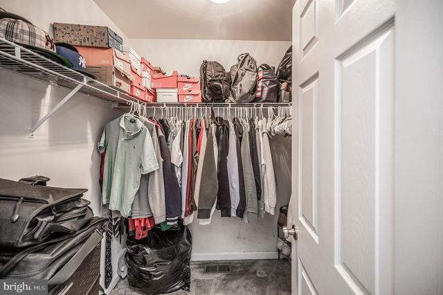 15217 SANTANDER DR, Gainesville, VA 20155