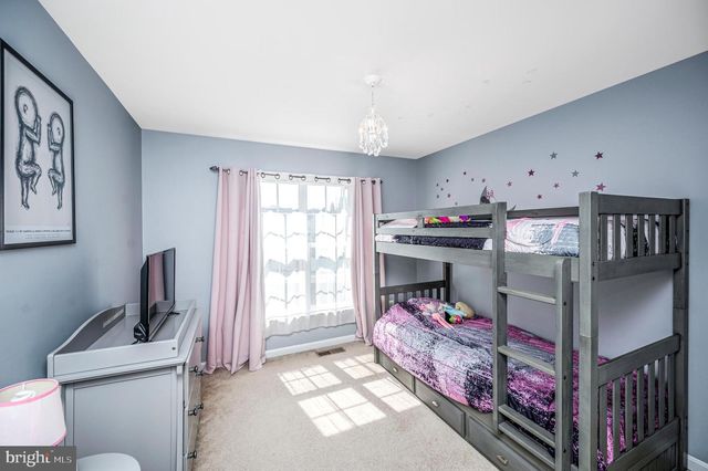 15217 SANTANDER DR, Gainesville, VA 20155