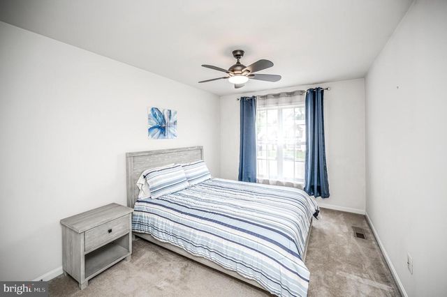 15217 SANTANDER DR, Gainesville, VA 20155