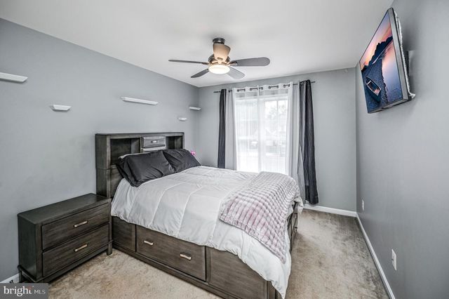 15217 SANTANDER DR, Gainesville, VA 20155