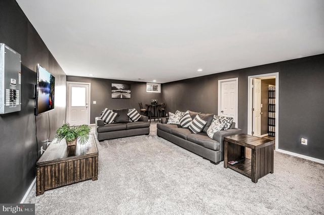 15217 SANTANDER DR, Gainesville, VA 20155