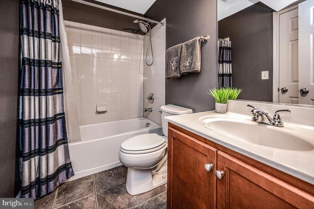 15217 SANTANDER DR, Gainesville, VA 20155