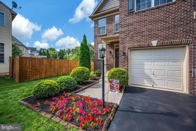 15217 SANTANDER DR, Gainesville, VA 20155