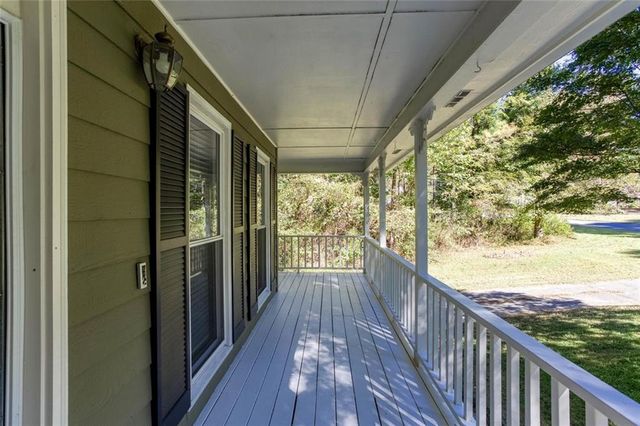 3075 Chelsea Lane, Acworth, GA 30102