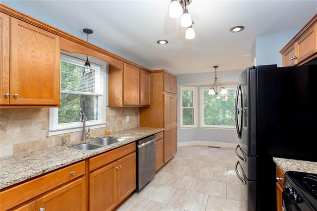 3075 Chelsea Lane, Acworth, GA 30102