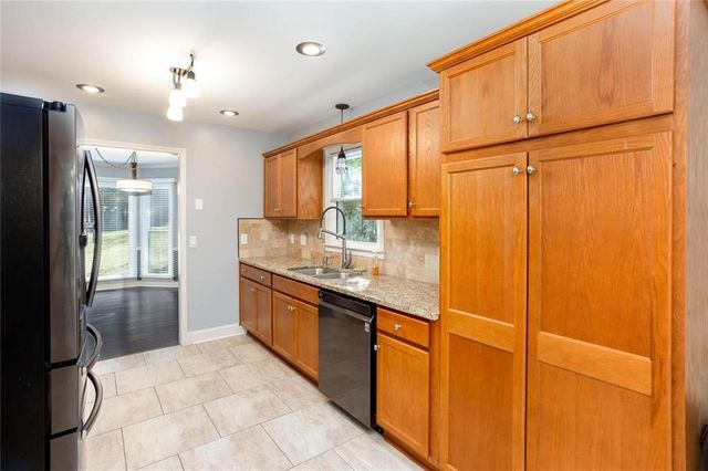 3075 Chelsea Lane, Acworth, GA 30102