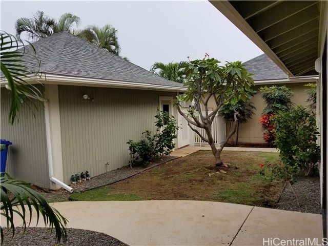367 Holokai Place, Honolulu, HI 96825