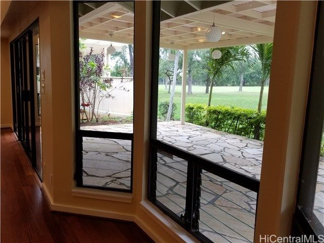 367 Holokai Place, Honolulu, HI 96825