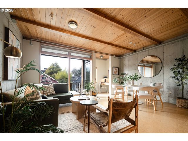 4216 N MISSISSIPPI Ave 207, Portland, OR 97217