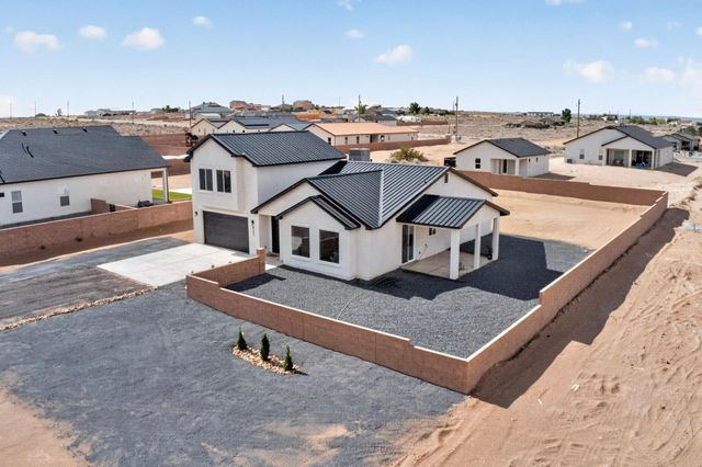 421 9th Avenue NE, Rio Rancho, NM 87124