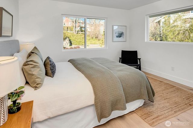 505 W Kinnear Place, Seattle, WA 98119