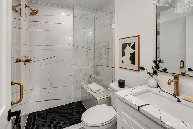 505 W Kinnear Place, Seattle, WA 98119