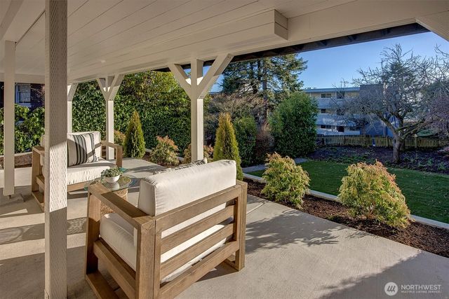 505 W Kinnear Place, Seattle, WA 98119