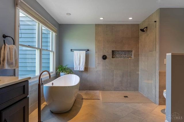 7945 Woodglen Drive, West Chester, OH 45069