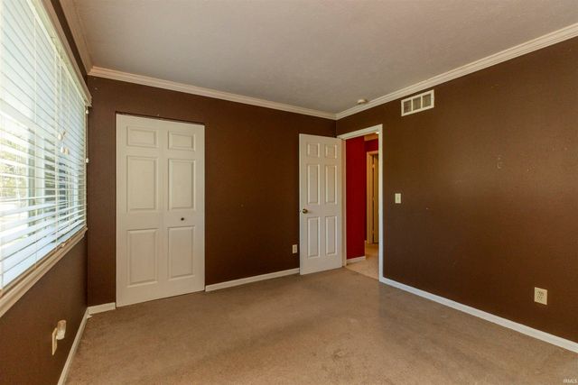 135 W Leyte Avenue, Mishawaka, IN 46545