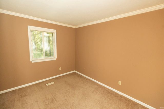 135 W Leyte Avenue, Mishawaka, IN 46545