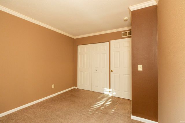 135 W Leyte Avenue, Mishawaka, IN 46545