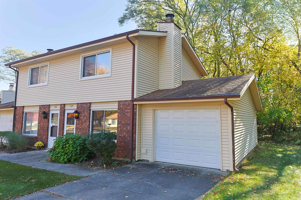 135 W Leyte Avenue, Mishawaka, IN 46545