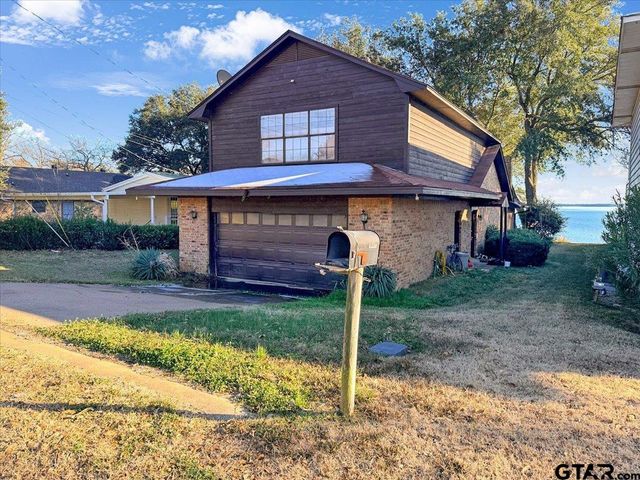 21320 Southwind Dr, Chandler, TX 75758