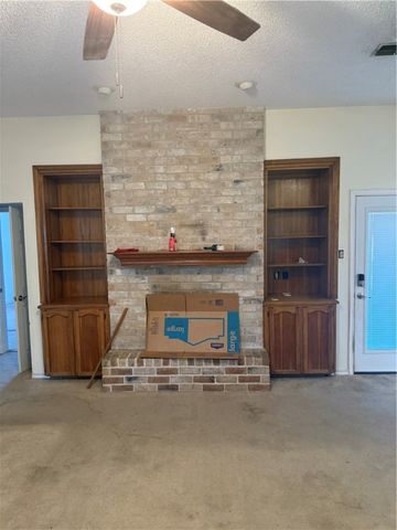 2319 Willow Dr, Portland, TX 78374