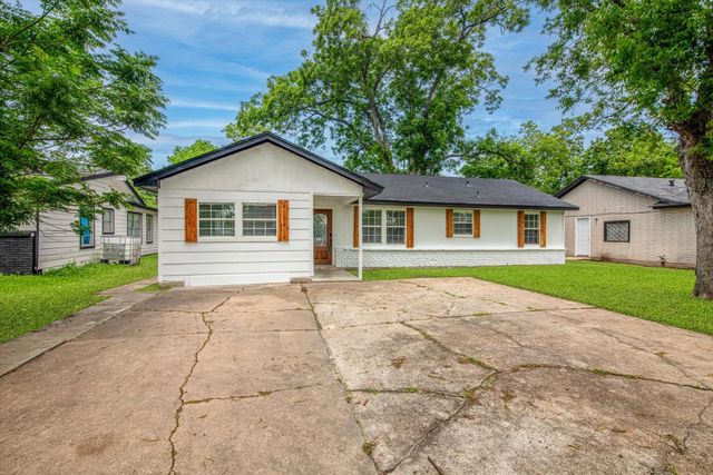 2922 Knotty Oaks Trail, Houston, TX 77045