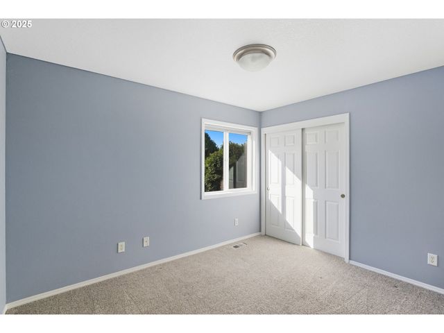 16578 HUNTER Ave, Oregon City, OR 97045