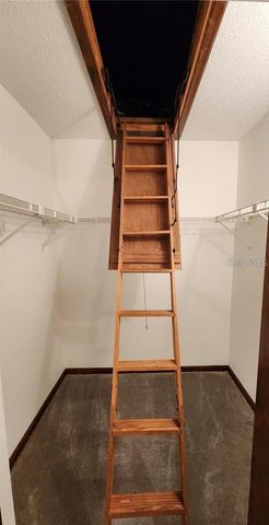 35140 WHISPERING OAKS BOULEVARD, Dade City, FL 33523