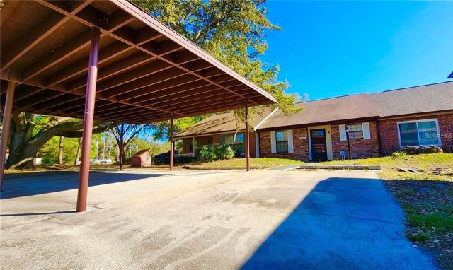 35140 WHISPERING OAKS BOULEVARD, Dade City, FL 33523