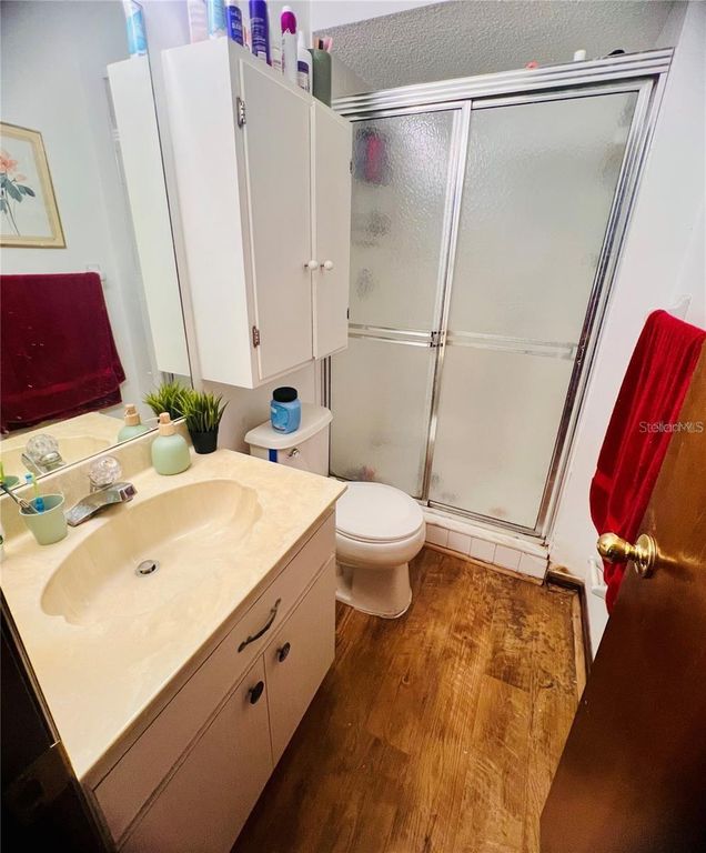 Image 12 of property listing at 35140 WHISPERING OAKS BOULEVARD, Dade City, FL 33523