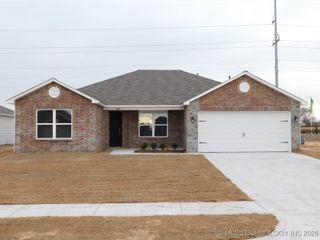 11425 S 240th East Avenue, Broken Arrow, OK 74014