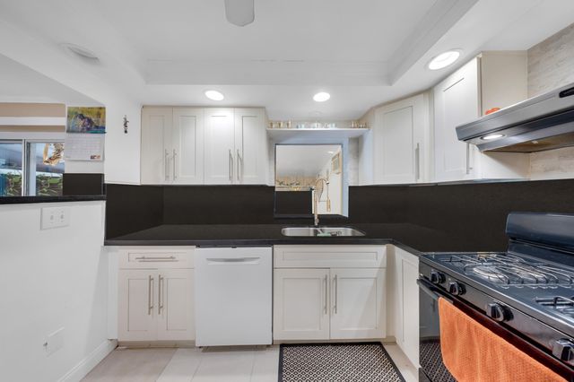 2326 Harding Street, Hollywood, FL 33020