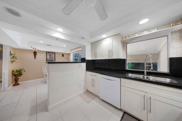 2326 Harding Street, Hollywood, FL 33020
