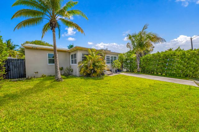 2326 Harding Street, Hollywood, FL 33020