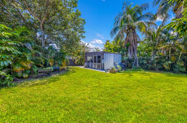 2326 Harding Street, Hollywood, FL 33020