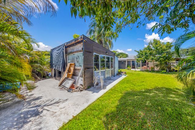 2326 Harding Street, Hollywood, FL 33020