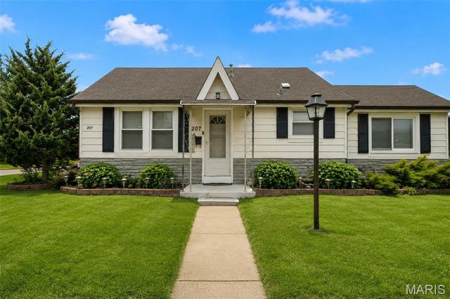 207 Marilyn Estates Drive, St Louis, MO 63123