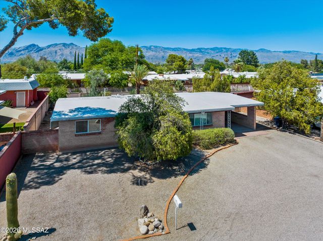 5725 E 10th Street, Tucson, AZ 85711