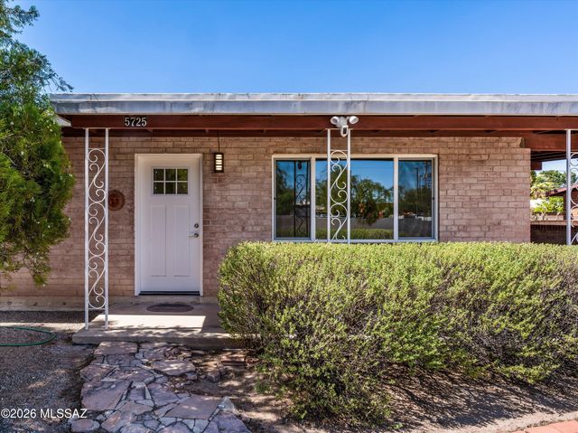 5725 E 10th Street, Tucson, AZ 85711