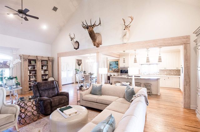 16153 Highway 3235, Cut Off, LA 70345