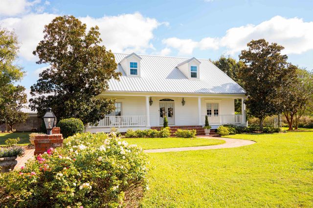 16153 Highway 3235, Cut Off, LA 70345