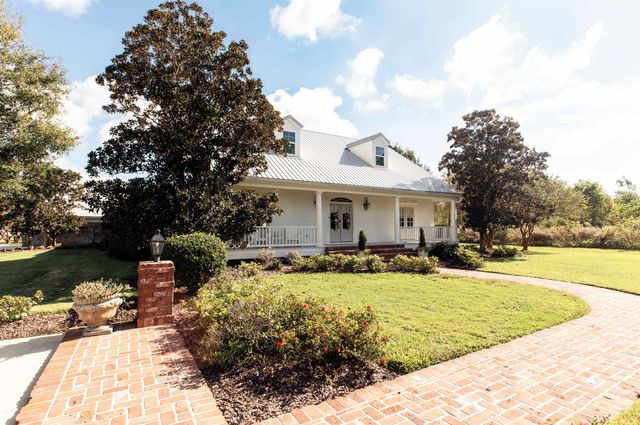 16153 Highway 3235, Cut Off, LA 70345