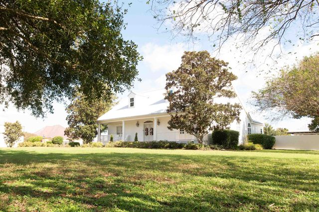 16153 Highway 3235, Cut Off, LA 70345