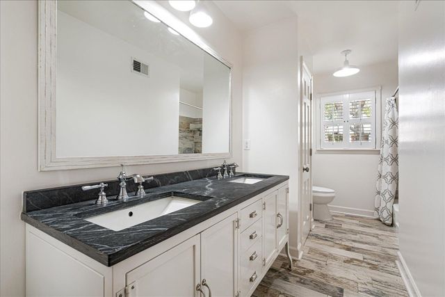 50 GROVE DALE RD, Memphis, TN 38120