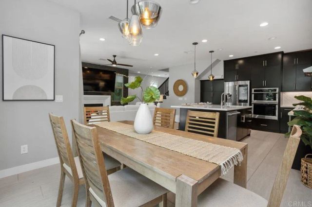 3072 Marron Rd, Carlsbad, CA 92010