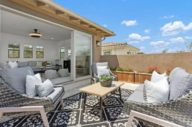 3072 Marron Rd, Carlsbad, CA 92010