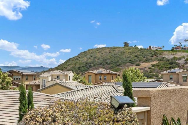 3072 Marron Rd, Carlsbad, CA 92010
