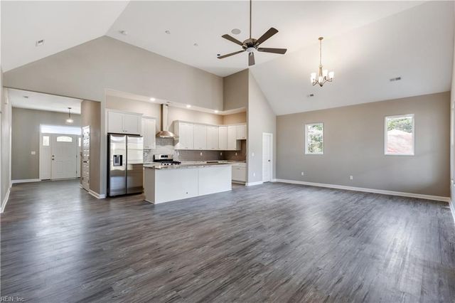 283 Lawnes Neck DR, Smithfield, VA 23430